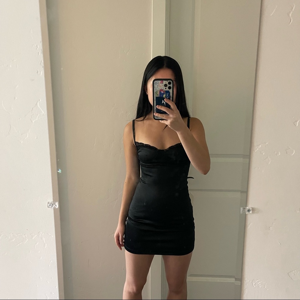 black body con dress